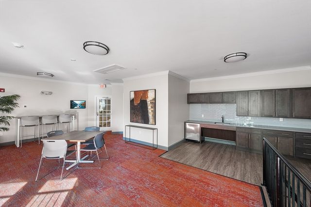 69 Foundry St 310, Wakefield, MA 01880