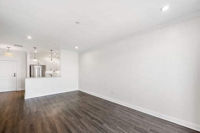 69 Foundry St 310, Wakefield, MA 01880