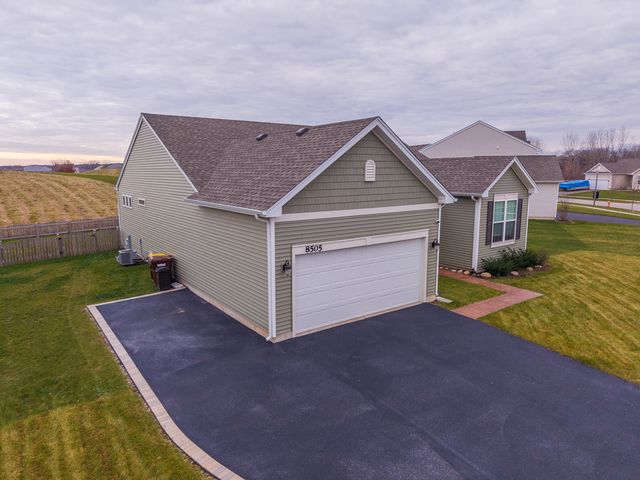 8505 White Oaks Court, Wonder Lake, IL 60097