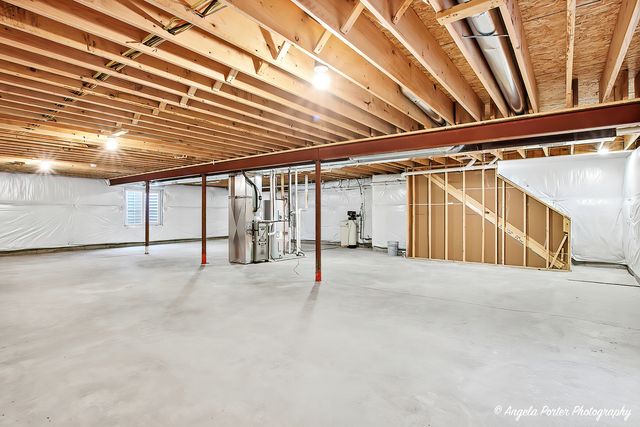 8505 White Oaks Court, Wonder Lake, IL 60097