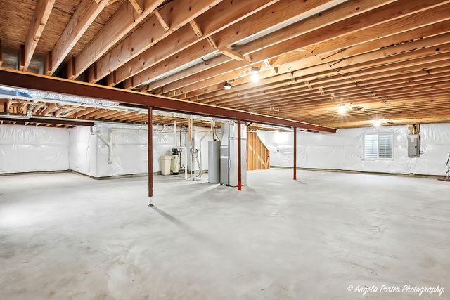 8505 White Oaks Court, Wonder Lake, IL 60097