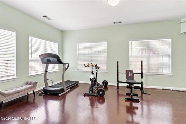 5285 Wildwood Drive, Southaven, MS 38671