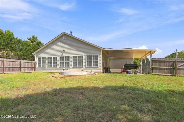 5285 Wildwood Drive, Southaven, MS 38671