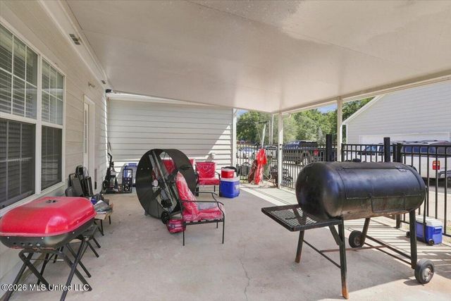 5285 Wildwood Drive, Southaven, MS 38671