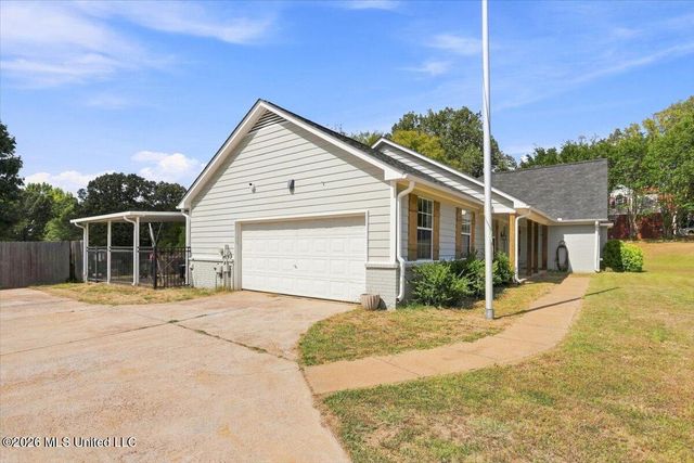 5285 Wildwood Drive, Southaven, MS 38671