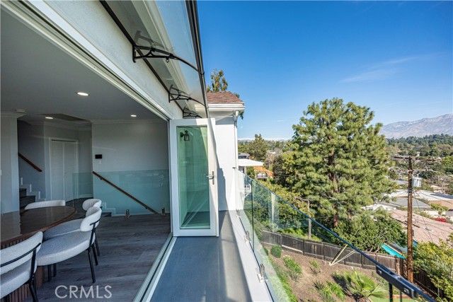 334 Anita Drive, Pasadena, CA 91105