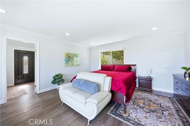 334 Anita Drive, Pasadena, CA 91105