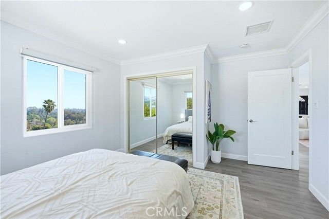 334 Anita Drive, Pasadena, CA 91105