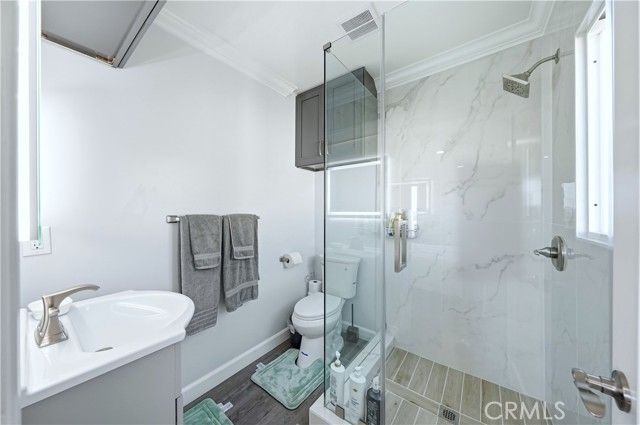 334 Anita Drive, Pasadena, CA 91105