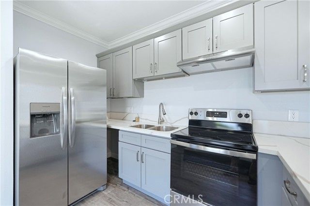 334 Anita Drive, Pasadena, CA 91105