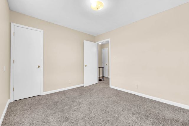 371 Peabody Dr, Clarksville, TN 37042