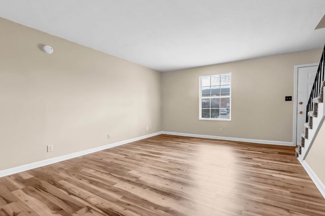 371 Peabody Dr, Clarksville, TN 37042