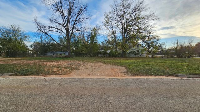 1301 Pecan Street, Abilene, TX 79602