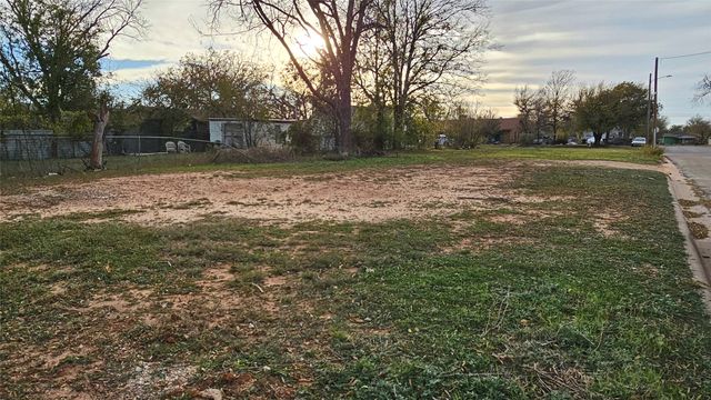 1301 Pecan Street, Abilene, TX 79602