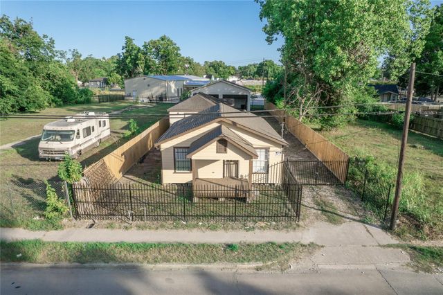 1051 W Little York Road, Houston, TX 77091