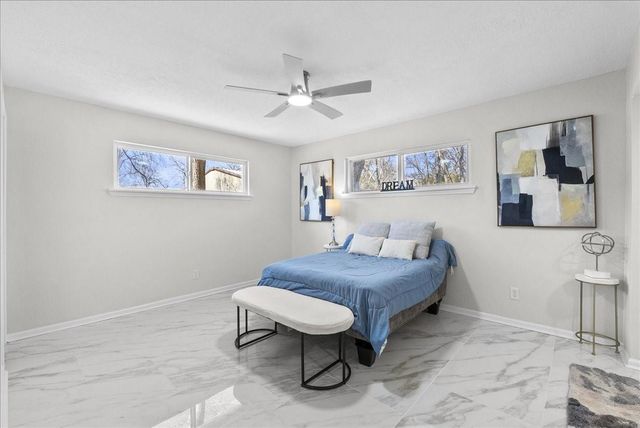 12219 Oakline Drive, Brookside, TX 77581