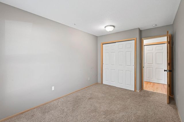 920 9th Avenue S 5, Hopkins, MN 55343