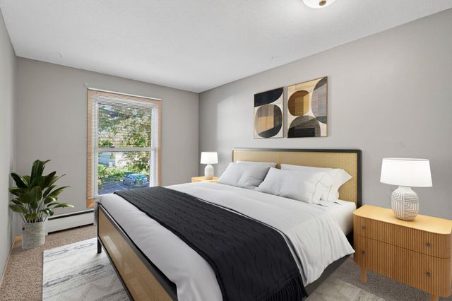 920 9th Avenue S 5, Hopkins, MN 55343