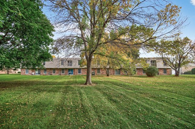 920 9th Avenue S 5, Hopkins, MN 55343