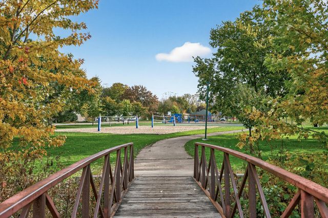 920 9th Avenue S 5, Hopkins, MN 55343