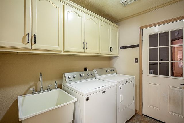 7908 Tom Drive, Port Arthur, TX 77642