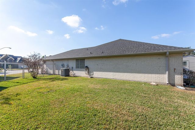 7908 Tom Drive, Port Arthur, TX 77642