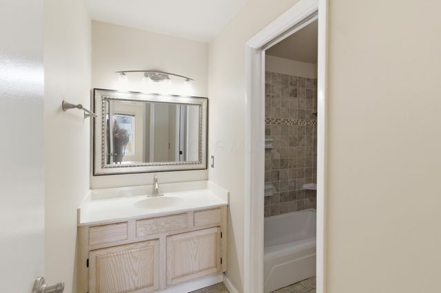 1512 Lafayette Drive, B, Columbus, OH 43220