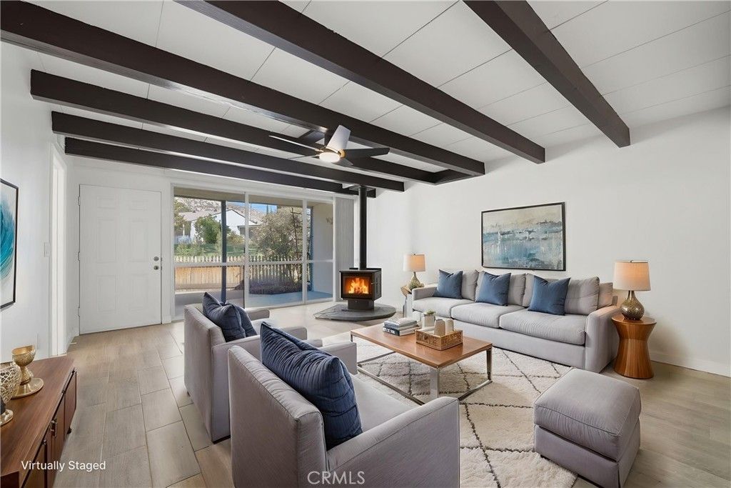 Image 9 of property listing at 600 Gibbel, Hemet, CA 92543