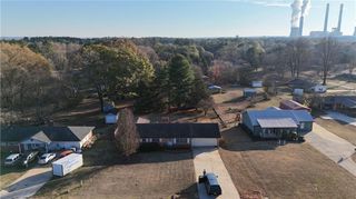 40 Lois SW Road, Euharlee, GA 30120