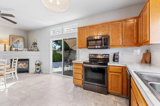 3300 Spring Garden Dr, Turlock, CA 95382