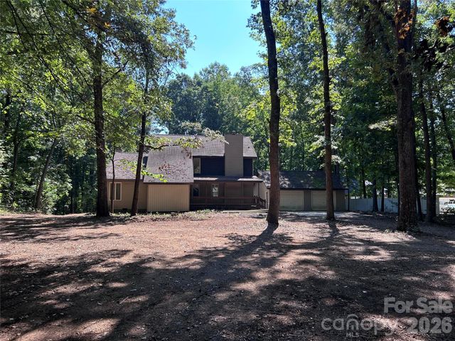 8209 Addison Drive, Harrisburg, NC 28075