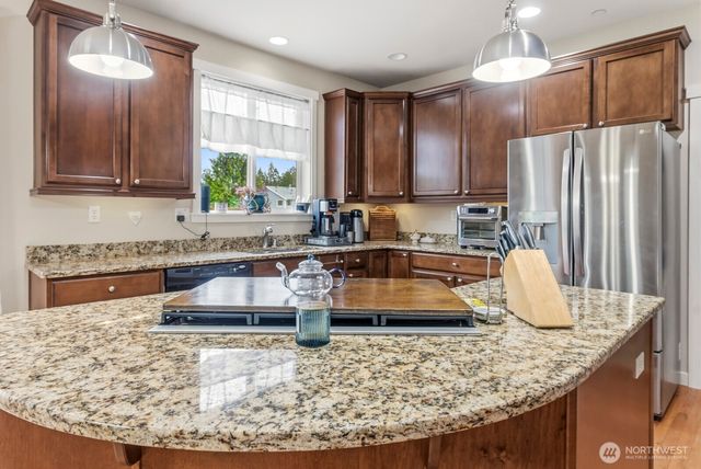 1822 Miller Dr, Dupont, WA 98327