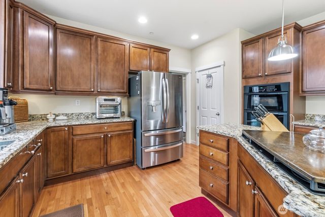 1822 Miller Dr, Dupont, WA 98327