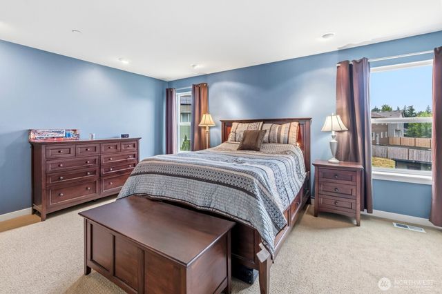 1822 Miller Dr, Dupont, WA 98327