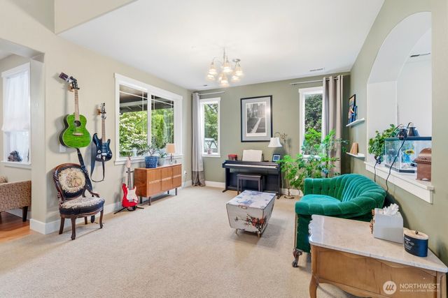1822 Miller Dr, Dupont, WA 98327
