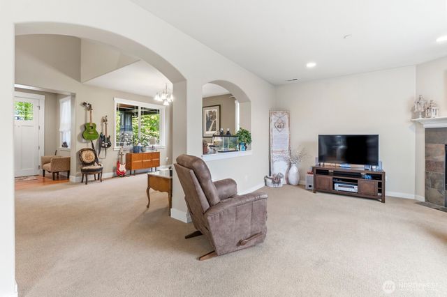 1822 Miller Dr, Dupont, WA 98327