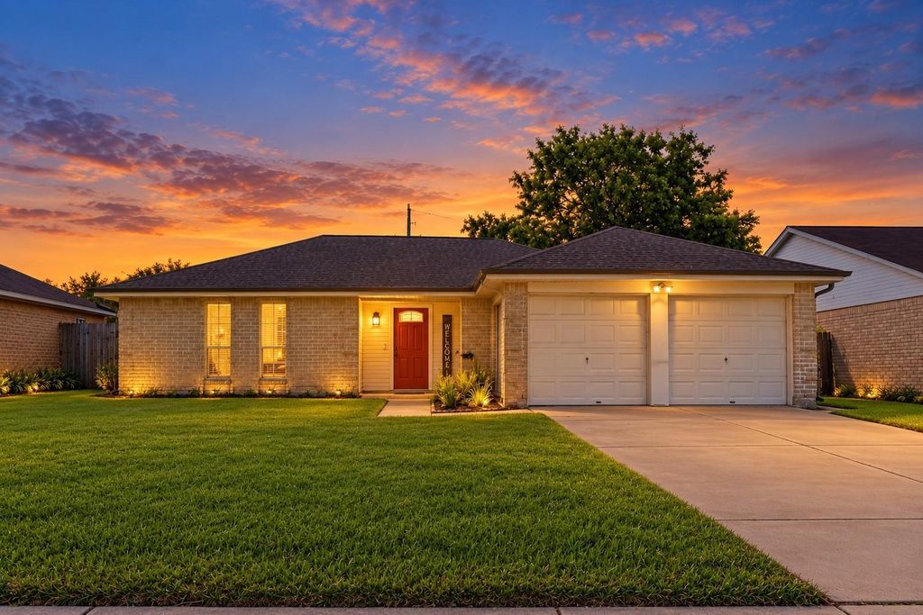 5427 Timpani Drive, Friendswood, TX 77546