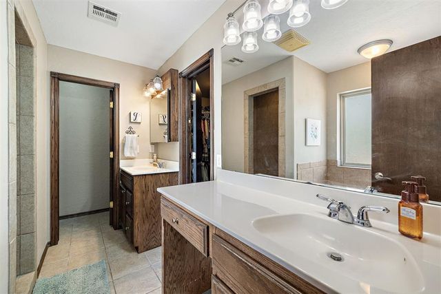 25325 Kody Lane, Purcell, OK 73080