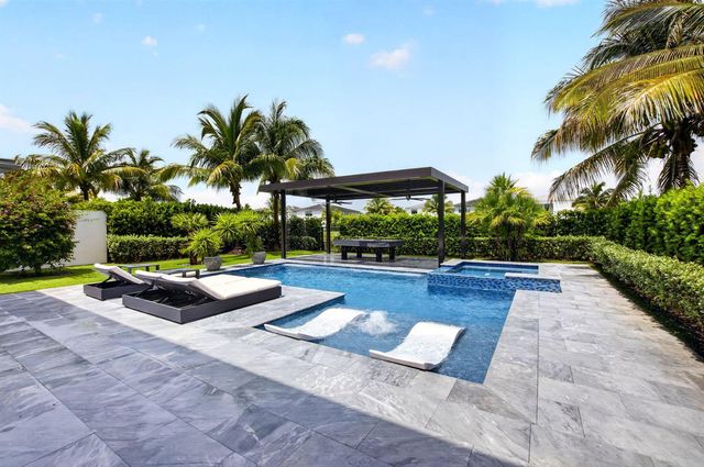 17237 Windy Pointe Lane, Boca Raton, FL 33496