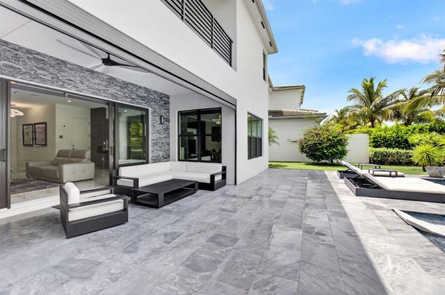 17237 Windy Pointe Lane, Boca Raton, FL 33496