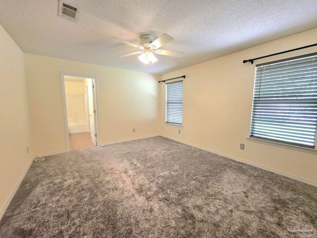 1059 Simpson St, Pensacola, FL 32526