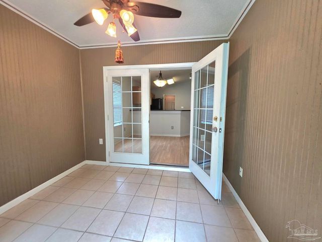1059 Simpson St, Pensacola, FL 32526
