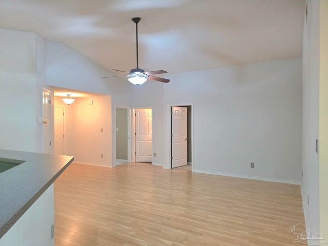 1059 Simpson St, Pensacola, FL 32526