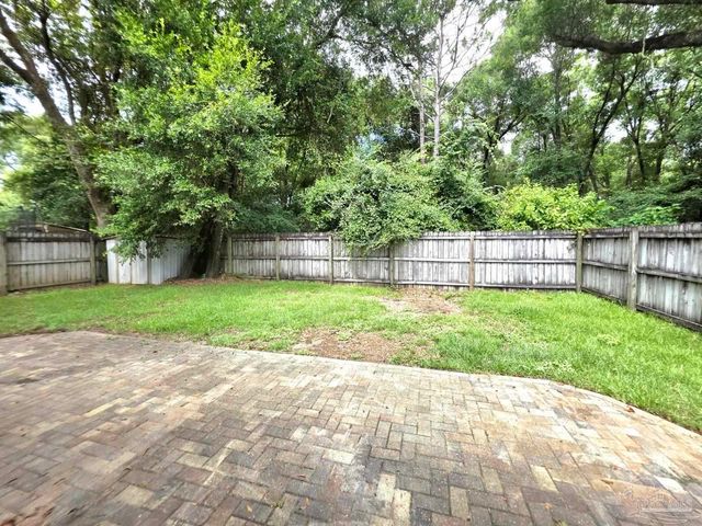 1059 Simpson St, Pensacola, FL 32526