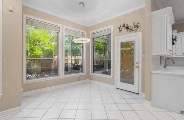 94 E Fairbranch Circle, The Woodlands, TX 77382