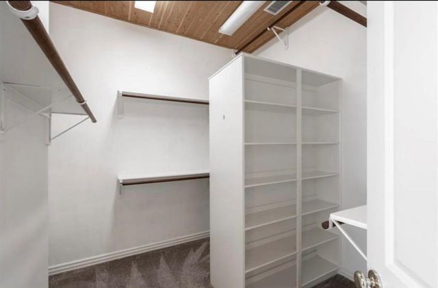 94 E Fairbranch Circle, The Woodlands, TX 77382