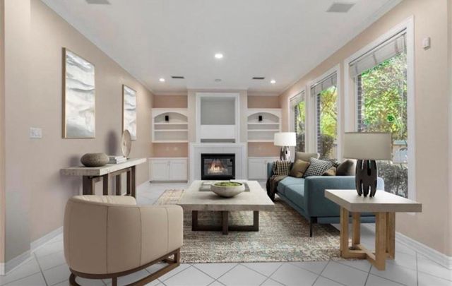 94 E Fairbranch Circle, The Woodlands, TX 77382