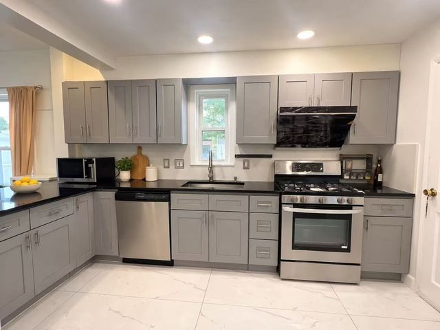 51 Prospect St SF, Quincy, MA 02171
