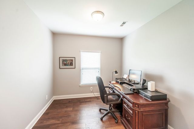 143 Day Star Ct, Gallatin, TN 37066