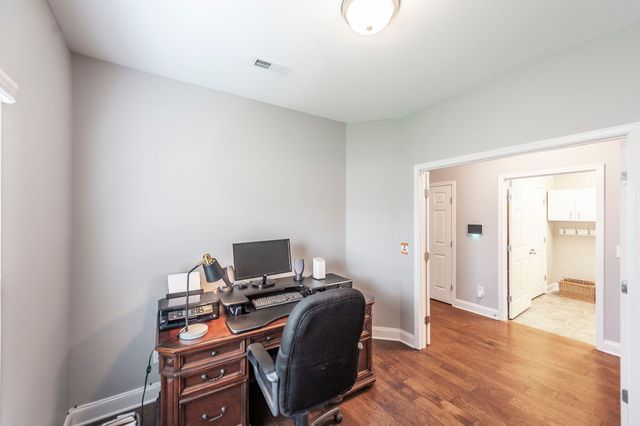 143 Day Star Ct, Gallatin, TN 37066
